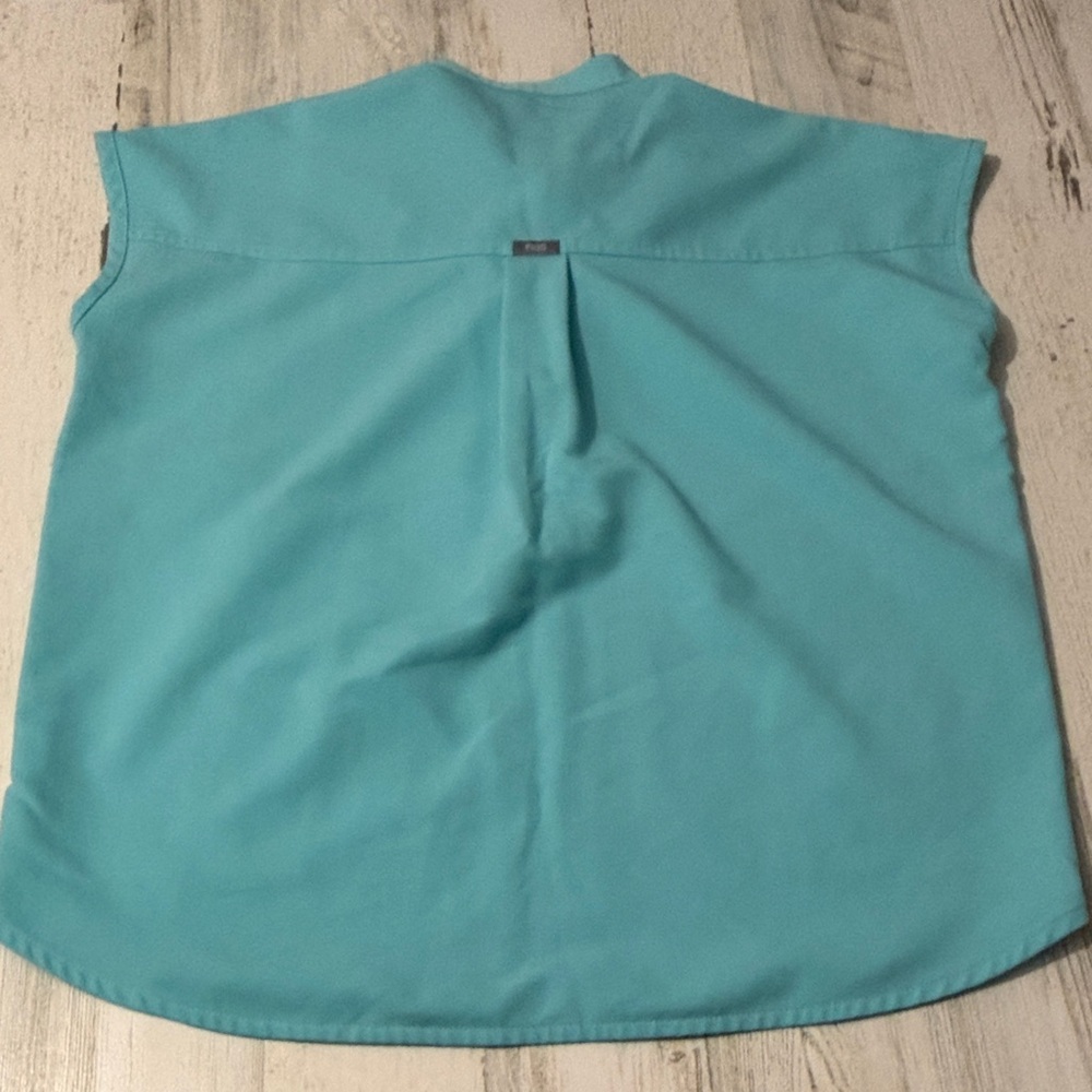 Figs Aqua Sleeveless Figs Top - Picture 5 of 10